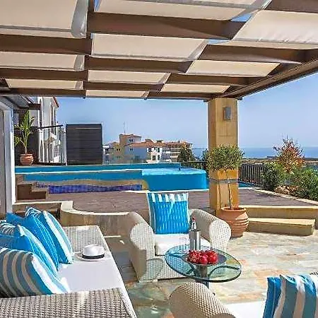Otel Coral And 5*