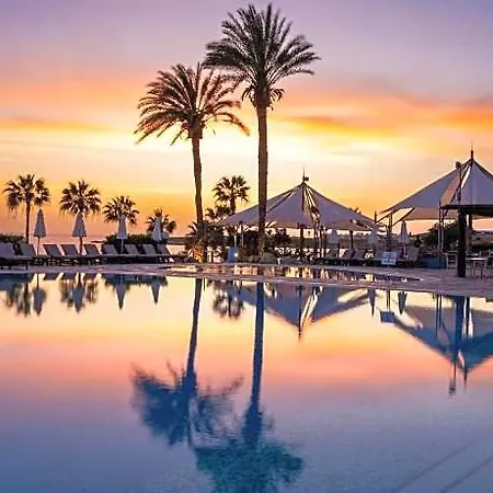 Coral And Otel Mercan Koyu
